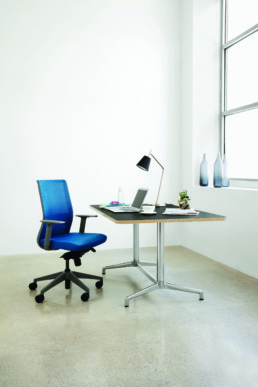 6C Desk Chair By Keilhauer